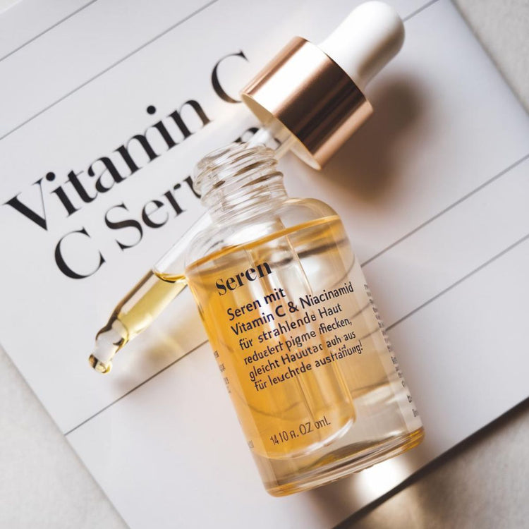 Aufhellende Vitamin C Seren für strahlende Haut ohne Pigmentflecken